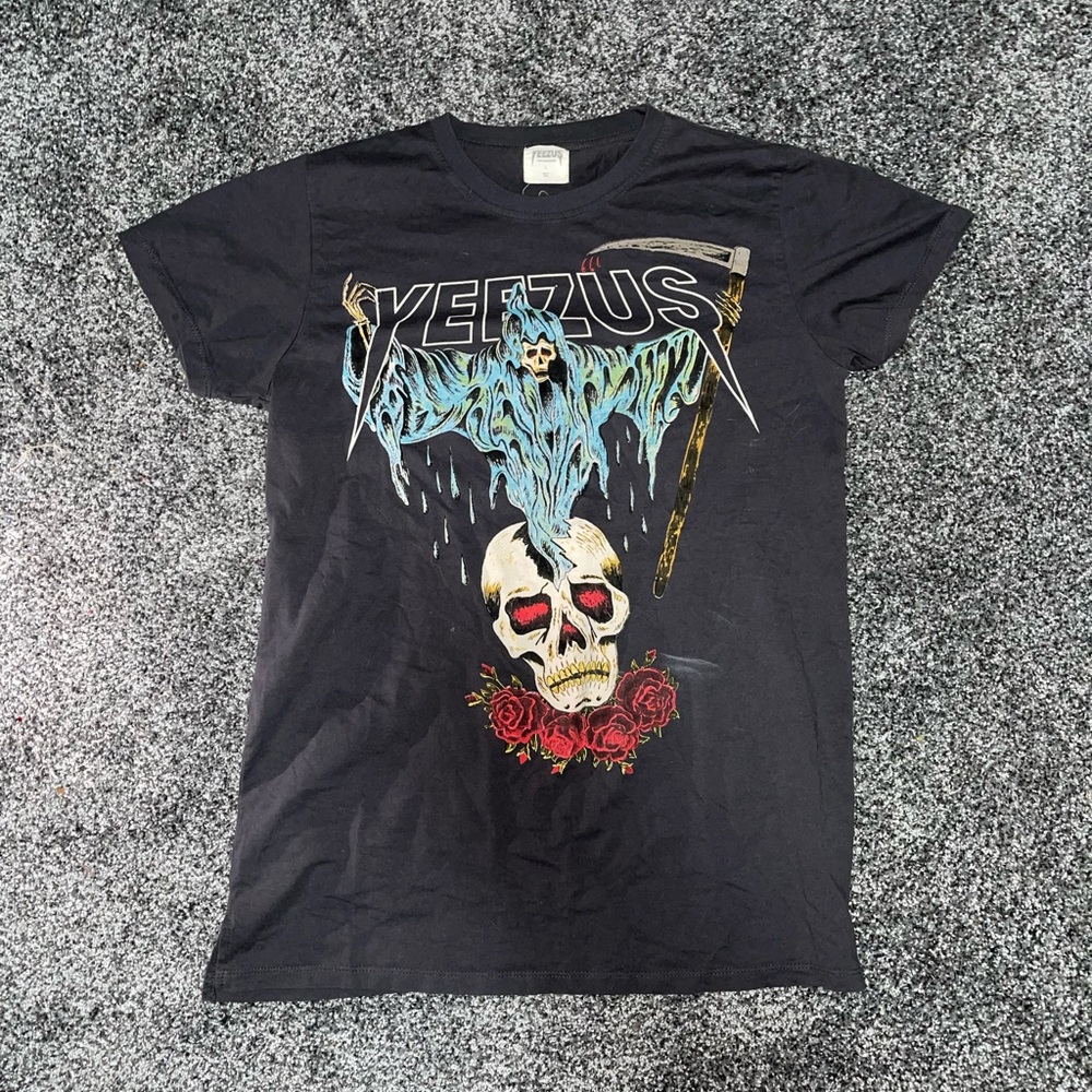 Men’s grey yeezus tour t shirt size medium
